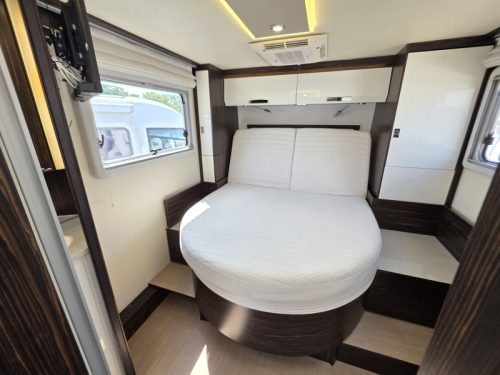 B&uuml;rstner Elegance 695 G Queensbed BOMVOL 2017 photo: 14