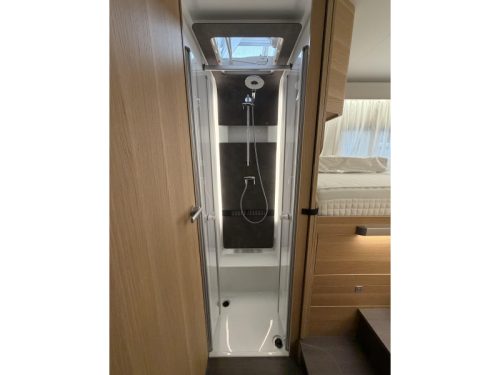 Adria Coral Plus 670 DL LEVEL/LITHIUM/WECHSELRICHTER Foto: 11