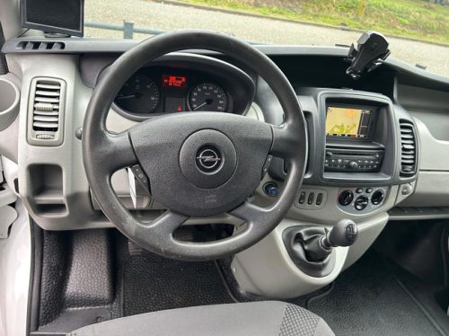 Opel VIVARO CAMPER / AWNING / STOVE / CAMERA photo: 10
