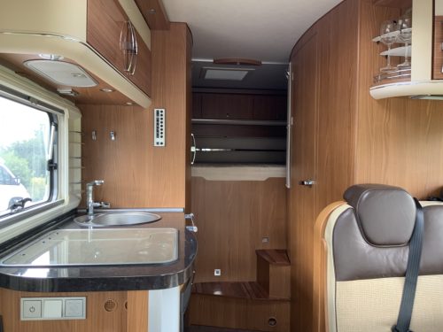 Hymer B 514 SL Star-Edition, AUTOMATIC, Integral, Motor-air conditioning, Air suspension, Alko-Max-chassis, Transverse bed & pull-down bed Marum Camper centrum on the road photo: 12