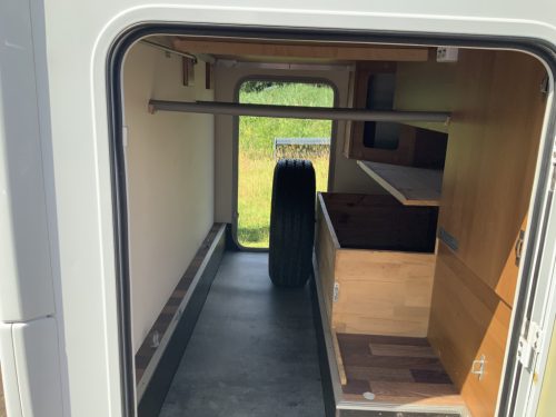 Knaus Van Ti 600 2.3 130 HP Semi-integrated, Transverse bed, Half-dinette, Swivel seats, etc. Year of manufacture 2013 Camper centrum on the road Marum photo: 30
