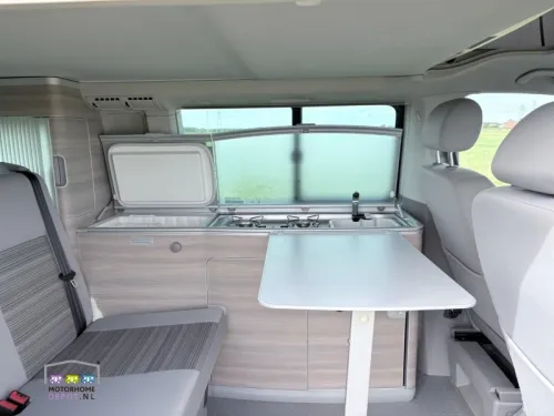 Volkswagen California photo: 11