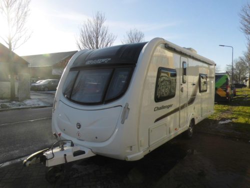Swift Challenger 570 Satellite, awning and air conditioning photo: 2