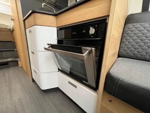 Adria Coral 670 DL LEVEL/AIRCO 2X/LPG INST. foto: 6