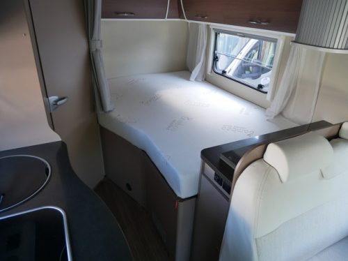Etrusco (Laika) T5900 FB, Compacta 6 Metros, Cama Francesa foto: 15