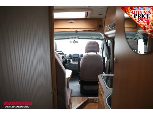Adria Twin 2.3 M. Jet Querbett Mittelk&uuml;che L&auml;ngssitzgruppe Klima Klimaanlage Foto: 11