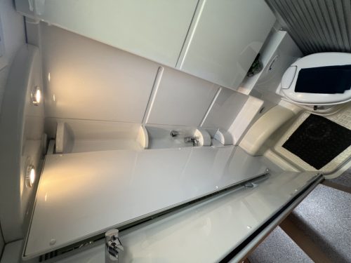 Knaus Van TI 600  EINZELBETTEN KLIMAANLAGE + DACHKLIMAANLAGE SONNENKOLLEKTOR Foto: 8