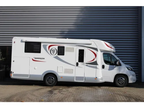 Elnagh Baron 573 Automatic Single Beds photo: 19