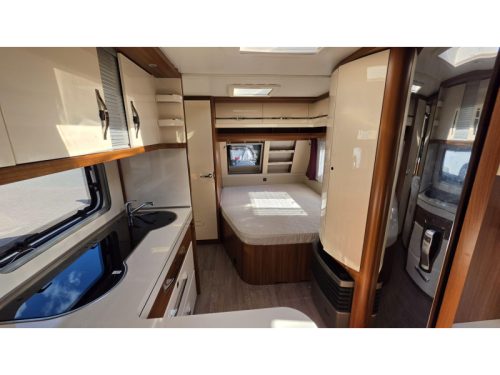 Hobby Excellent 560 CFE including mover photo: 9