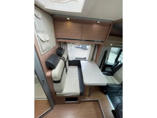 Knaus Vansation 600 TI Single Beds Garage photo: 6