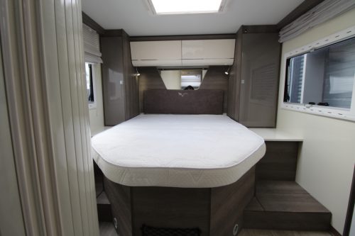 Mobilvetta K silver 54*Queensbed+hefbed* photo: 8