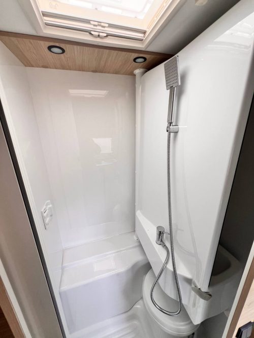 CHAUSSON S697 Sport Line | Arctic | 170 PK | Automaat | Airco | Biketrans | LPG | 14.476 km foto: 23