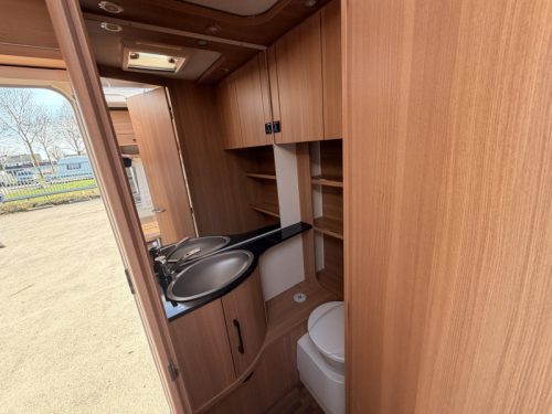 LMC Style 410 D Mover+Awning+Bike+Awning  photo: 8
