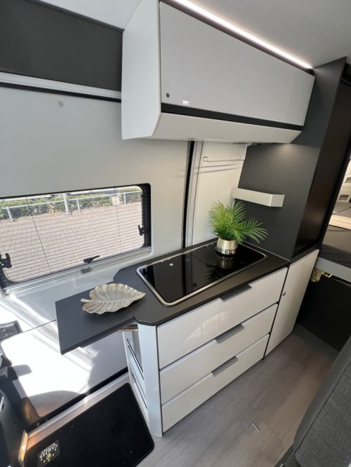 Adria Twin Supreme 640 SGX 9-SPEED AUTOMATIC SOLAR PANEL photo: 5