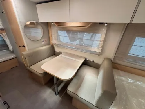 LMC Style 490 K model 2027, bunk bed photo: 2
