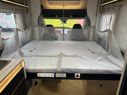 Challenger Etape Edition 380 4.1T, Winterpaket 5 Personen Foto: 9