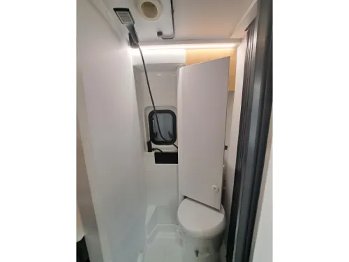 Adria Twin Select 600 SLB First Edition - Automatic photo: 7
