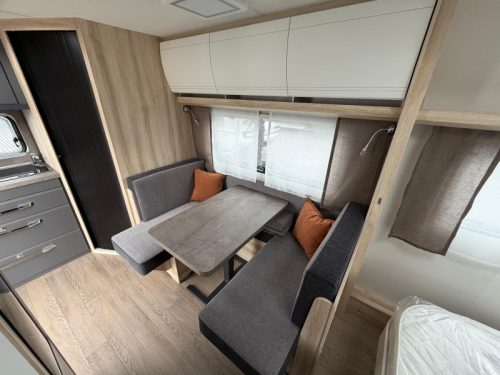 Hobby De Luxe 460 SFF photo: 8