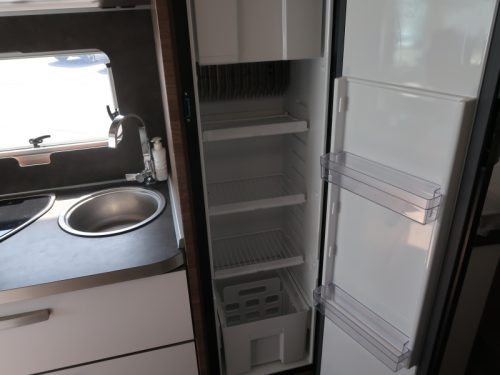 Knaus L!ve I 650 MEG AUTOMATIC 160 HP AIR CONDITIONING photo: 4