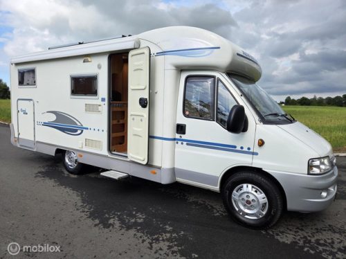 Adria Coral 660 enkele bedden 128pk ☆Trekhaak, 2004, Solar☆ foto: 1