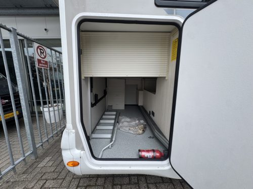 Chausson Titanium 788 QUEEN BED+POP-TOP ROOF+F2F AUTOMATIC EURO6 photo: 20