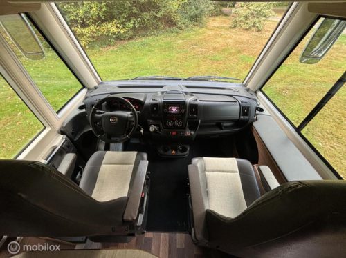 Knaus 650 MEG Sky plus Fiat 2.3 150Hp Automatic | Single beds | Pop-top roof | Roof air conditioning | Shower/toilet | XXL Garage | Satellite TV | TOP CONDITION photo: 18