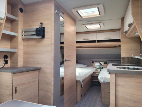 Knaus Sudwind Black Selection 460 EU Red Edition  photo: 4