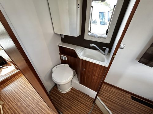 Adria Coral S 690 SC Queensbed/Euro5/2015/7.3m Foto: 12