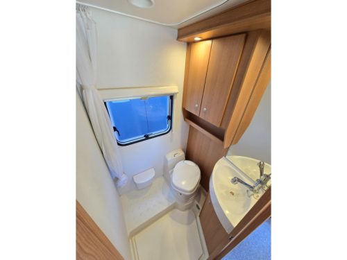 Knaus Weinsberg 650 MG Silverline 160hp Offgrid  photo: 18