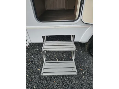 Carado A 461 6 seatbelts as new photo: 6