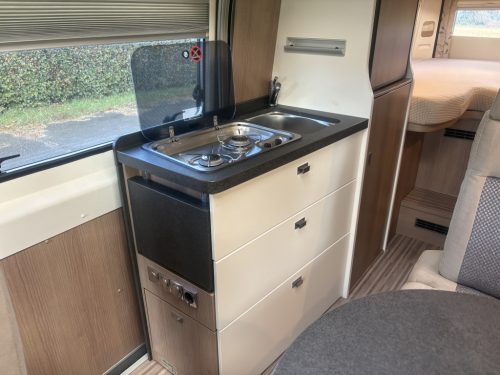 Carthago Malibu Charming LE GT640 2.3 Turbo 150PS Foto: 17