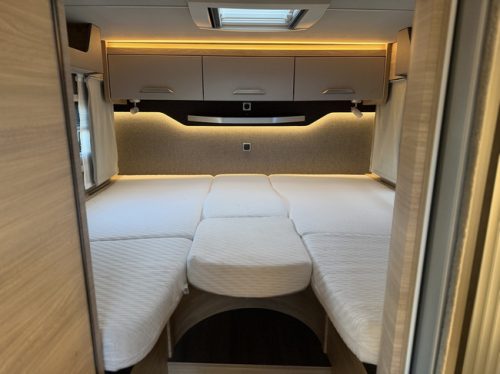 Knaus Van Ti Plus 650 MEG Platinum S / Kostenlose Stellplatz Foto: 13