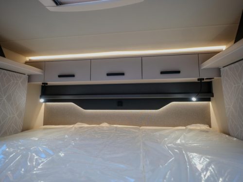 Knaus L!ve Ti Platinum 700 MEG AUTOMAAT L&Auml;NGSBETTEN 2027! Foto: 19