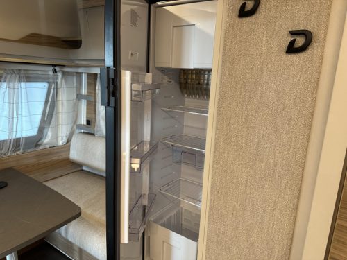 Dethleffs Nomad 460 EL underfloor heating / ATC photo: 18