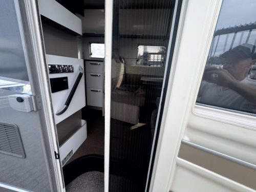 B&uuml;rstner Ixeo I 728 G Automatic single beds air conditioning photo: 4