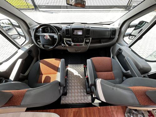 Elnagh M200 CPT Wheelchair-accessible Motorhome with lift photo: 25