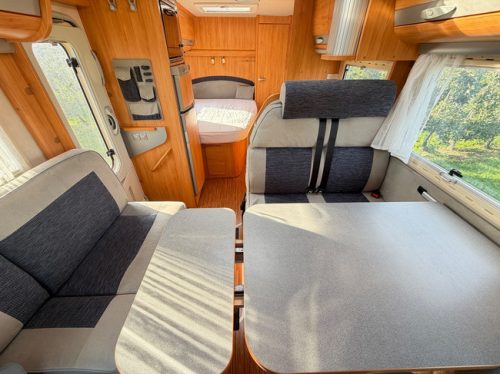 Adria Coral S 680 ST LUCHTVERING / AIRCO / OYSTER SCHOTEL + TV / OVEN / XXL KOELKAST + VRIEZER / CRUISE CONTROL / foto: 6