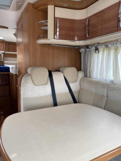 Hymer T 674 SL 2.3 MultiJet 160 HP, Semi-integrated, 2 Single beds, Engine air conditioning, Auto. dish etc. Year of manufacture 2011 Motorhome Centrum On the Road at the Noorderringweg 4 in Marum. photo: 12
