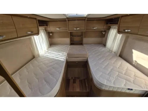 Hymer Tramp 678 Single beds 150HP Heavy photo: 11