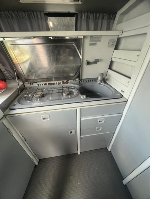 VOLKSWAGEN MOTORHOME II D 57 KW   AUT photo: 16
