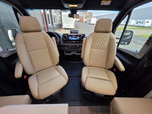 Adria Coral Supreme MB 670 DL Foto: 12
