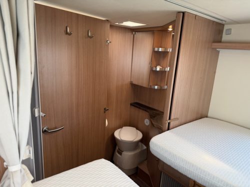 Knaus SKY TI 700 MEG SILVER SELECTION Foto: 14