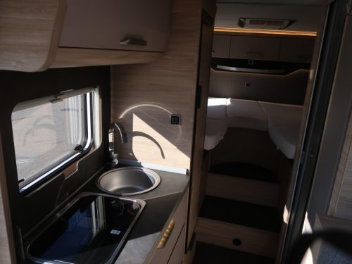 Knaus Van TI 650 MEG 4x4 AUTOMAAT 177 PK Foto: 5