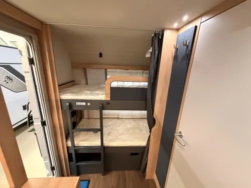 Knaus Sport 500 QDK 1800KG + Bunk bed photo: 6