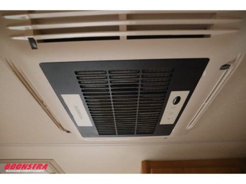 Hobby 30S Excellent Easy Mover Airco Lit &agrave; la fran&ccedil;aise Lit superpos&eacute; transversal Cuisine centrale photo : 22