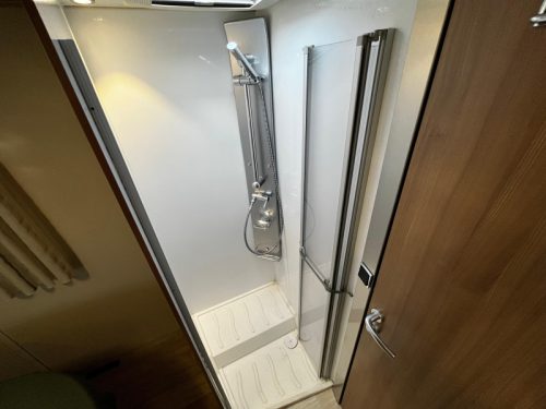 Pilote P 740 C Queensbed, Camper photo: 10
