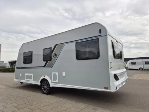 Knaus Sport Platinum 500 EU Rundsitzgruppe + Einzelbetten Foto: 2