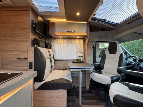 Weinsberg CaraCompact Pepper Edition 600 MEG 140 hp Euro 6 Fiat Ducato 8 **Single beds/Bike rack/Lithium/Inverter/2x Smart TV/Navi/C photo: 1