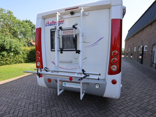 Challenger Eden 617 leveling system | bike lift photo: 17