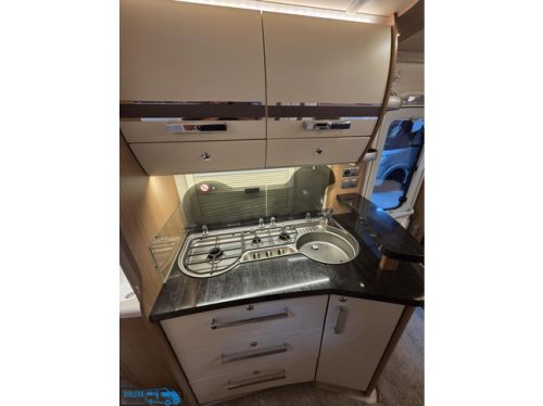Fendt Tendenza 495 SF * Roof air conditioning * Awning* 1st owner photo: 9
